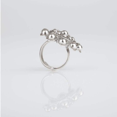 Anillo Botón Charro de plata de primera ley. Aro abierto. Otra vista.