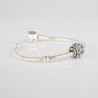 Charm Boton Charro de filigrana en plata de ley para la pulsera de Pandora o similares. Muestra en pulsera Pandora.