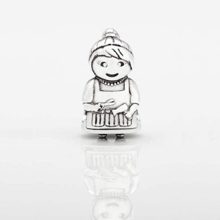 Charm Peluquera en plata de ley para la pulsera de Pandora o similares. Frontal.