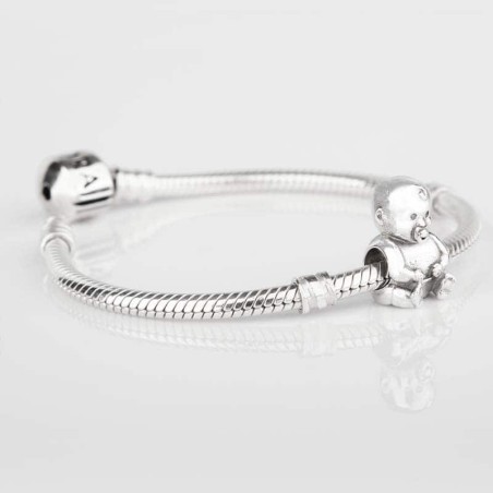 Charm Niño en plata de ley para la pulsera de Pandora o similares. Pulsera con charm.