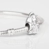 Charm Sta. Teresa en plata de ley para la pulsera de Pandora o similares. Detalle en pulsera.