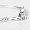 Charm Santiago Apostol en plata de ley para la pulsera de Pandora o similares. Detalle en pulsera.