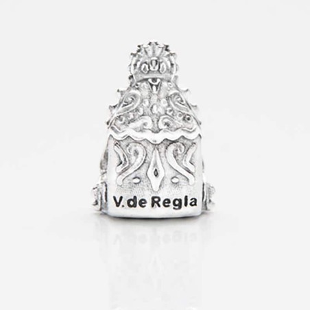 Charm de la Virgencita Macarena en plata de ley para la pulsera de Pandora o similares. Vista trasera.