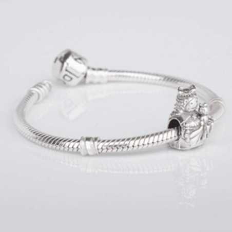 Charm de la Virgencita María Auxiliadora en plata de ley para la pulsera de Pandora o similares. Pulsera con charm.