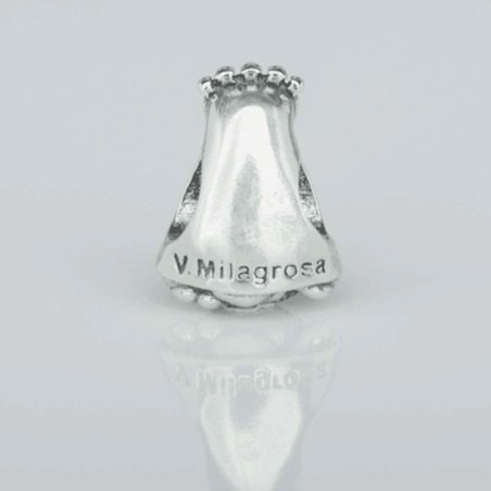 Charm Virgencita Milagrosa en plata de ley para la pulsera de Pandora o similares. Vista trasera.