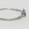 Charm de la Virgencita de la Salud. en plata de ley para la pulsera de Pandora o similares. Detalle en pulsera.